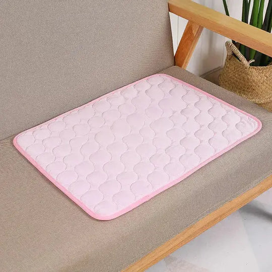 Gel cooling mat for dogs and cats